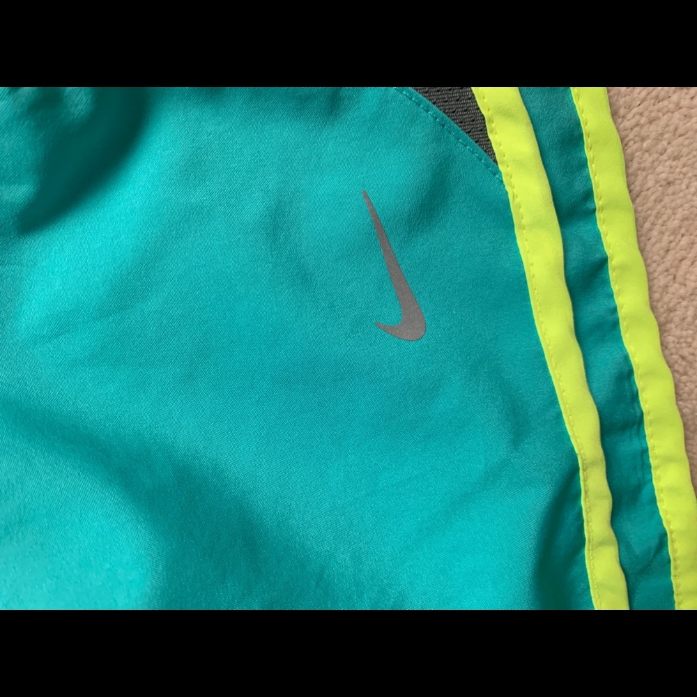 Nike Running Shorts - Picture 9 of 10